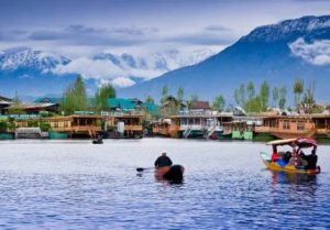 Amritsar to Jammu to Kashmir tours | Maa Pitambara Taxi Service